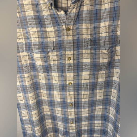 Tommy Bahama 100% Silk Button Down Shirt - Picture 2 of 5